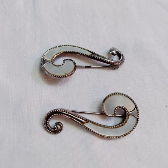Vintage Silver Tone Mother Of Pearl Insert Swirl Brooch Pin Set Of 2 Antique - Picture 1 of 8